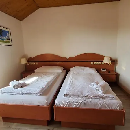 Uniqhotel Hotel