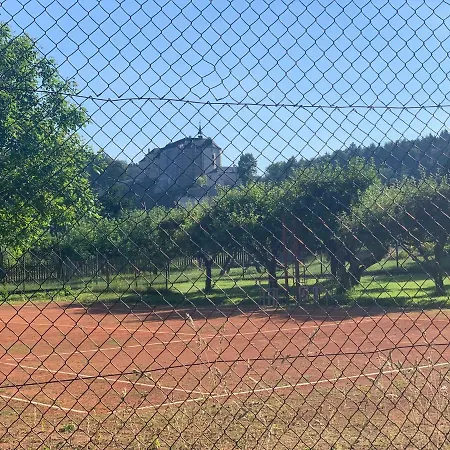 Uniqhotel 3* צ'סקי שטרנברק