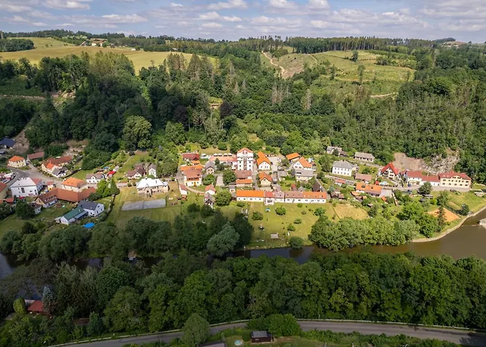 Uniqhotel 酒店 捷克施特恩贝克