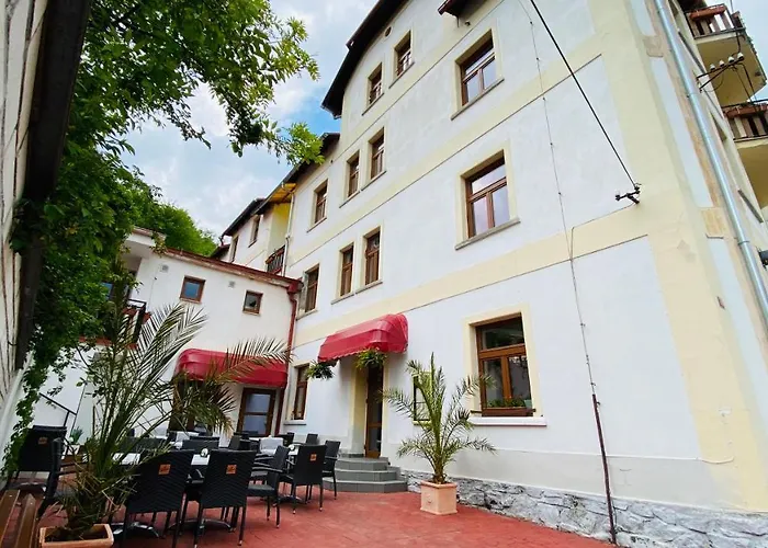 Ξενοδοχείο Uniqhotel 3*